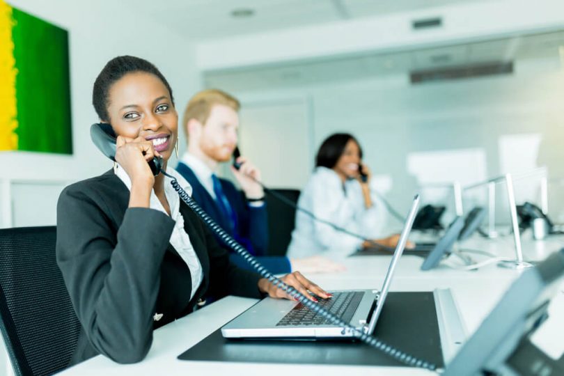 Uma Empresa De Telefonia Fixa Oferece Aos Seus Funcionarios Senhas